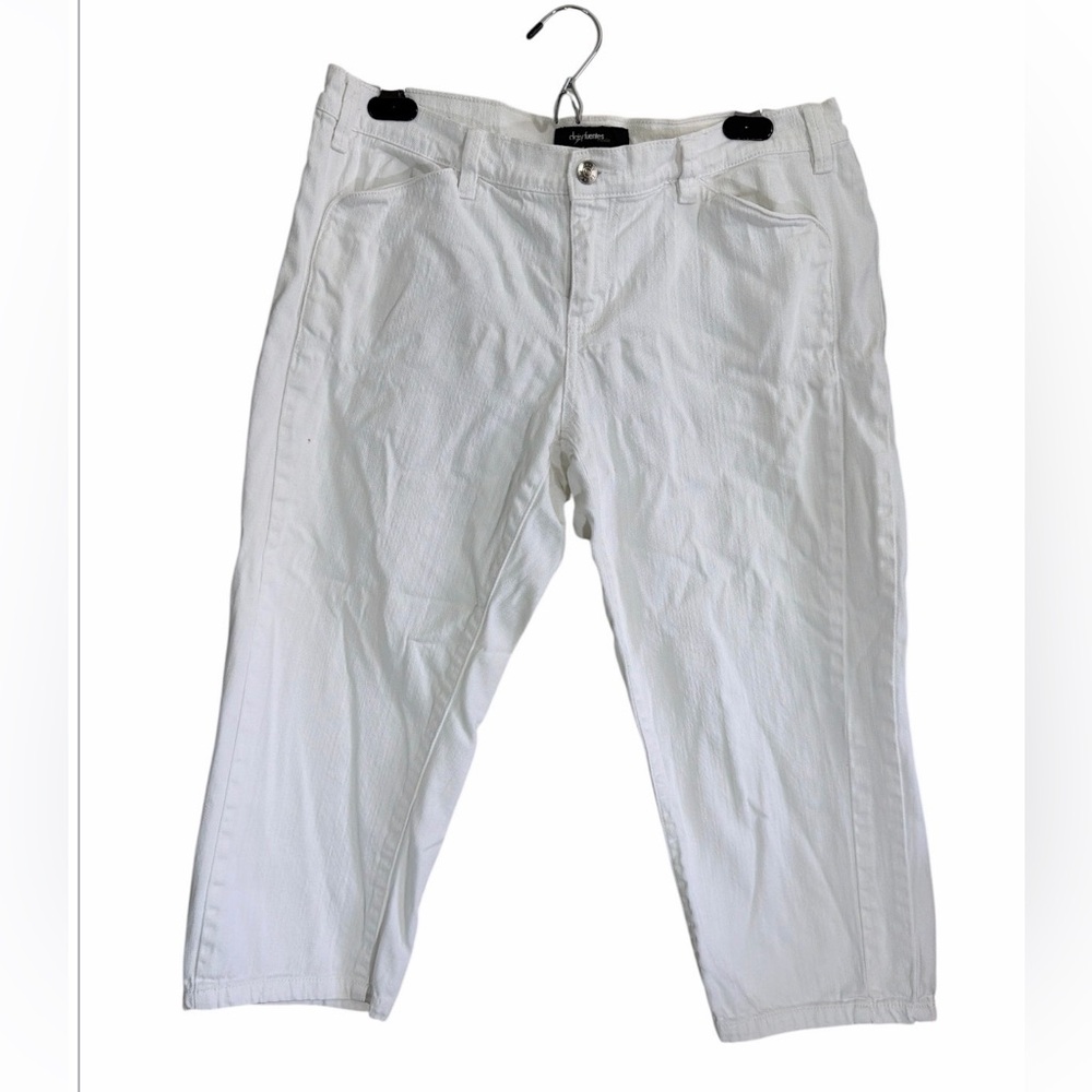 Daisy Fuentes Women’s Classic White Capris Pants Size 12